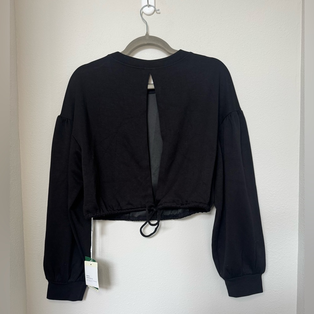 NWT HALARA Black Long Sleeve Crop Top - Picture 6 of 8